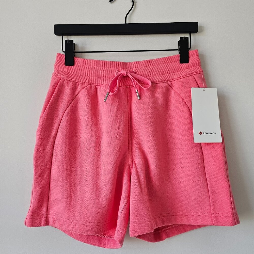 NWT LULULEMON SAKP Sakura Pink Scuba High Rise 5" Shorts 6, 10